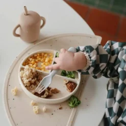 Assiette à compartiments en silicone avec ventouse Shifting Sand