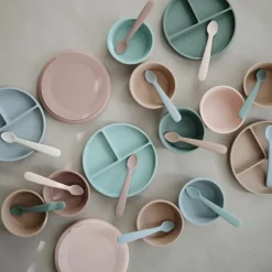 Assiette à compartiments en silicone avec ventouse Powder blue