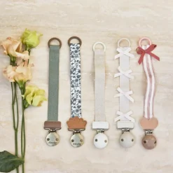 Attache sucette en bois Candy Stripes