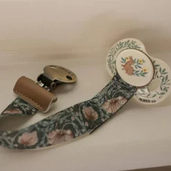 Attache sucette Pimpernel X Morris & Co