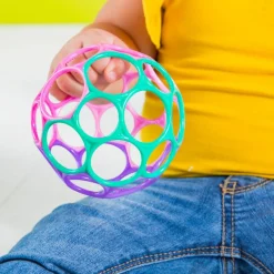 Balle hochet souple rose et violet