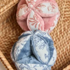 Balle sensorielle lapin Toile de Jouy bleu