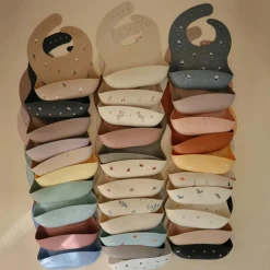 Bavoir à poche en silicone Boats