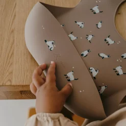 Bavoir en silicone Minouche taupe