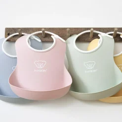 Bavoir plastifié à poche vert pastel