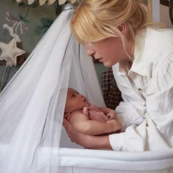 Berceau moderne en bois blanc