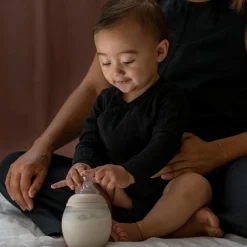 Biberon anti-colique en silicone sand (240 ml)