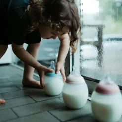 Biberon anti-colique en silicone sand (330 ml)