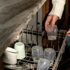 Biberon avec tétine NaturalWave (240 ml)