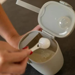 Boîte de conservation du lait en poudre grise (500 ml)