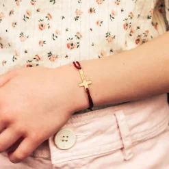 Bracelet cordon croix personnalisable (plaqué or 18 carats)