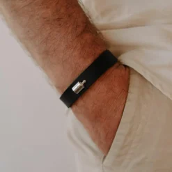 Bracelet en cuir Mon Petit Poids Noir (argent rhodié)