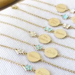 Bracelet enfant fleur laqué ivoire plaqué or (personnalisable)