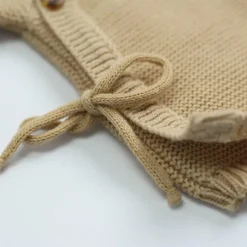 Brassière en maille Caramel (0-1 mois)