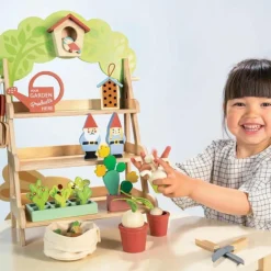 Centre de jardinage en bois