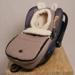 Chancelière capuche souris en laine marron (0-12 mois)