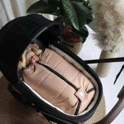 Chancelière pour siège-auto bébé en peau d'agneau NAADJA sand