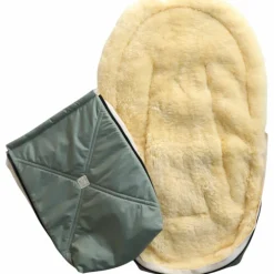 Chancelière pour siège-auto bébé en peau d'agneau EMMY vert sauge