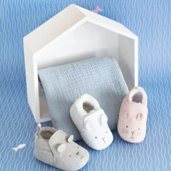 Chaussons gris (0-6 mois)