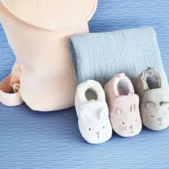 Chaussons gris (0-6 mois)