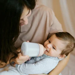 Coffret biberon Zéro Zéro 180 ml + 1 sucette symétrique SX PRO