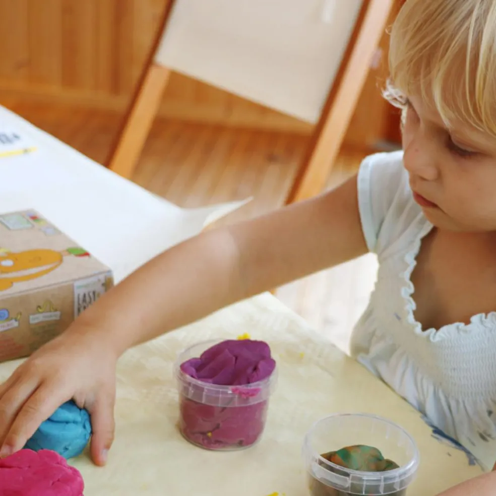 Coffret Loki pâte à modeler naturelle et vegan (assort. 4 pots)