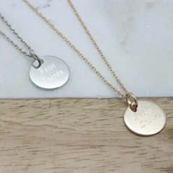 Collier enfant Petite médaille personnalisable (plaqué or)
