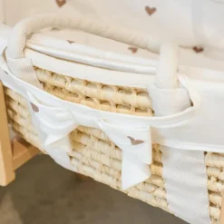 Couffin moïse naturel avec matelas et habillage jersey cœurs