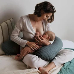 Coussin de grossesse Big Flopsy™ Fleur de coton gris mineral