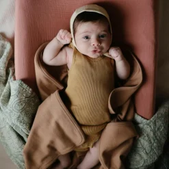 Couverture bébé côtelée Tan (90 x 90 cm)