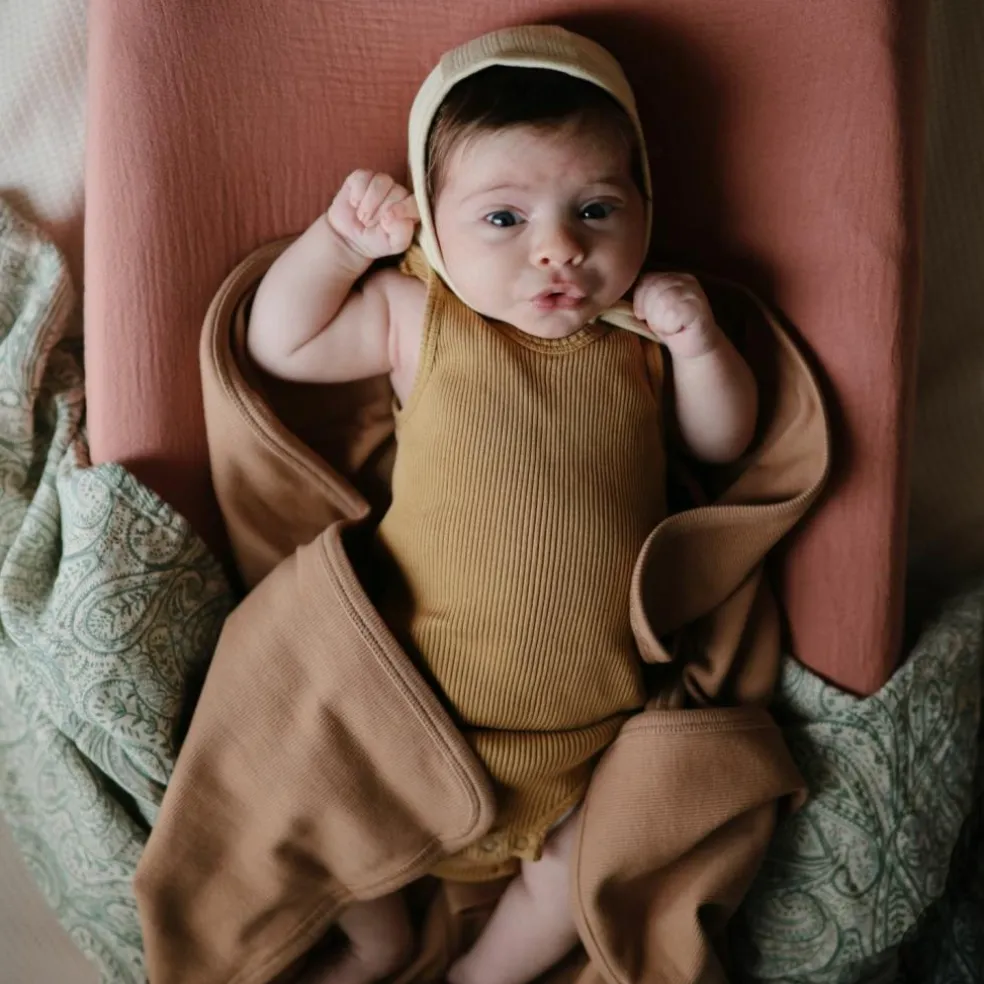 Couverture bébé côtelée Tan (90 x 90 cm)