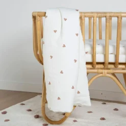 Couverture écrue Jersey coeurs dorés (80 x 100 cm)