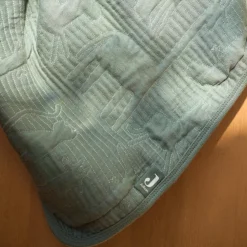 Couverture en coton Jungle Jambo Ash Green-Laurel (100 x 150 cm)