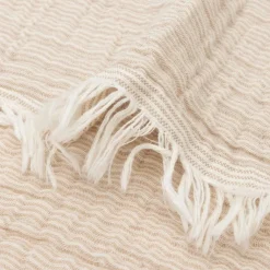 Couverture en gaze de coton Fringe Stripe Biscuit (120 x 120 cm)