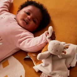 Doudou plat attache sucette Tiga la girafe TSO