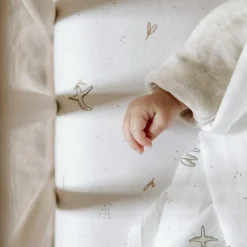 Drap housse en coton bio L'Envolée (50 x 83 cm)