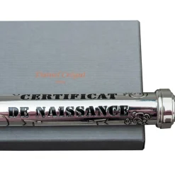 Ecrin pour certificat de naissance personnalisable (métal argenté)