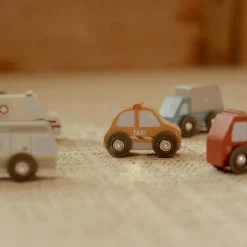 Ensemble de véhicules en bois