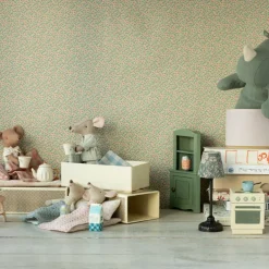 Grande sœur Souris dans sa boîte assortie