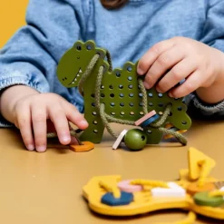 Jeux de laçage bois animaux