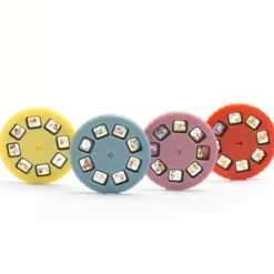 Lanterne à histoires Les Minouchkas