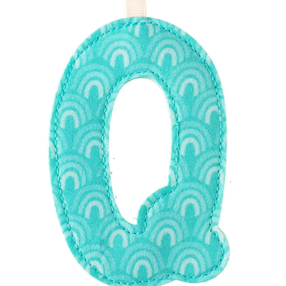 Lettre en tissu à suspendre Q (9,5 cm)