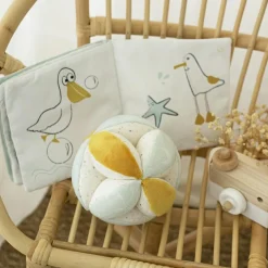 Livre d'éveil en tissu Au large de Nova