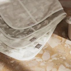 Lot de 2 bavoirs plastifiés Animals Nougat