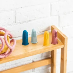 Lot de 2 brosses à dents à doigt ocre et rose + étui de protection