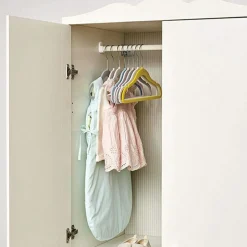 Lot de 10 cintres en velours rose clair