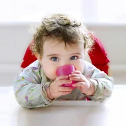 Lot de 4 petites tasses multicolores