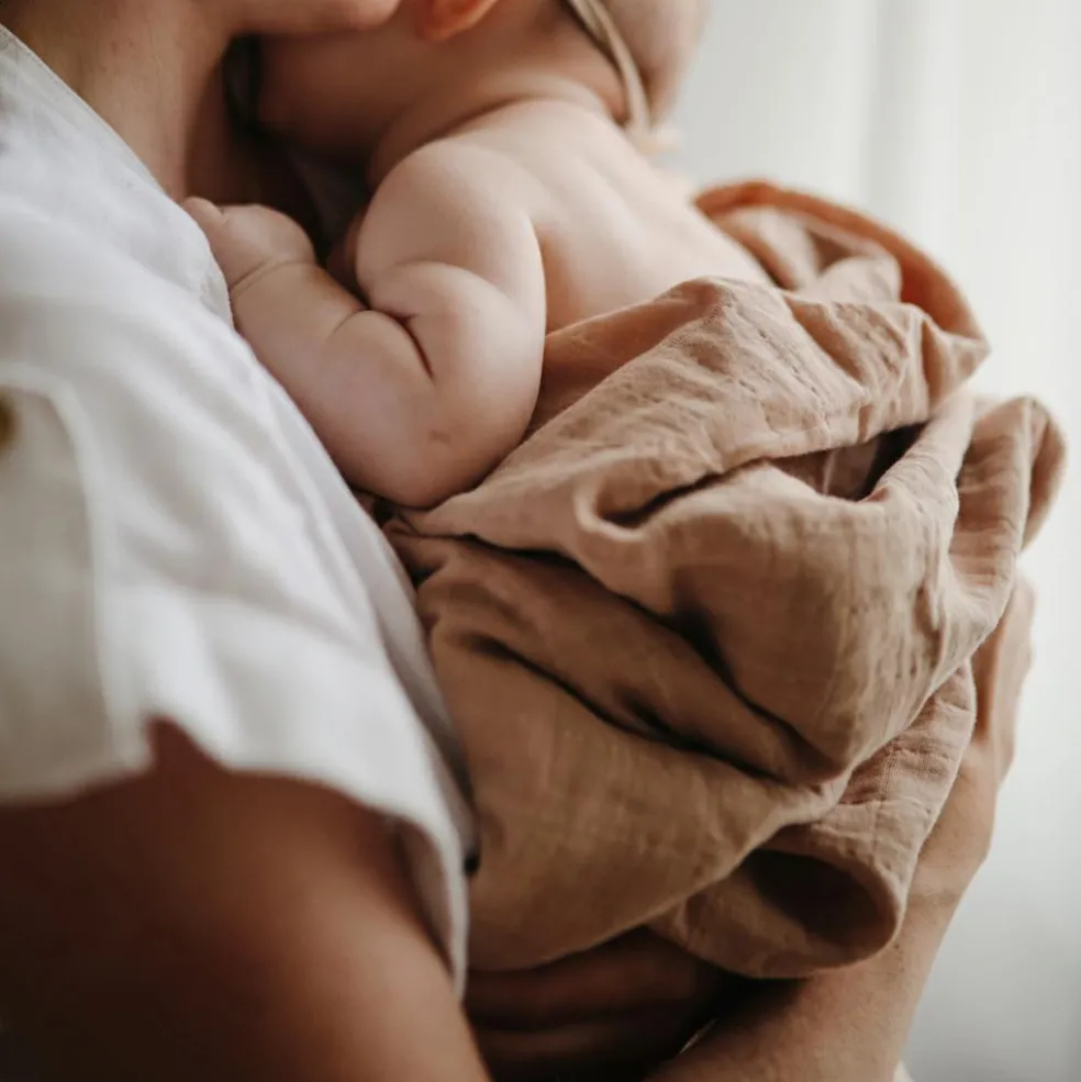 Maxi lange en coton bio Pale Taupe (120 x 120 cm)