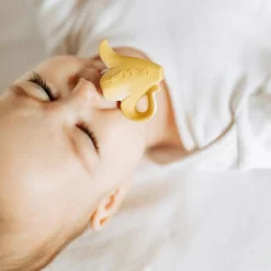 Mini jouet de dentition en latex Anita la banane Chewy to go