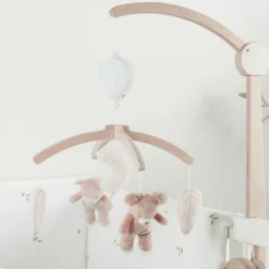 Mobile musical avec bras en bois Lily et Fluffy